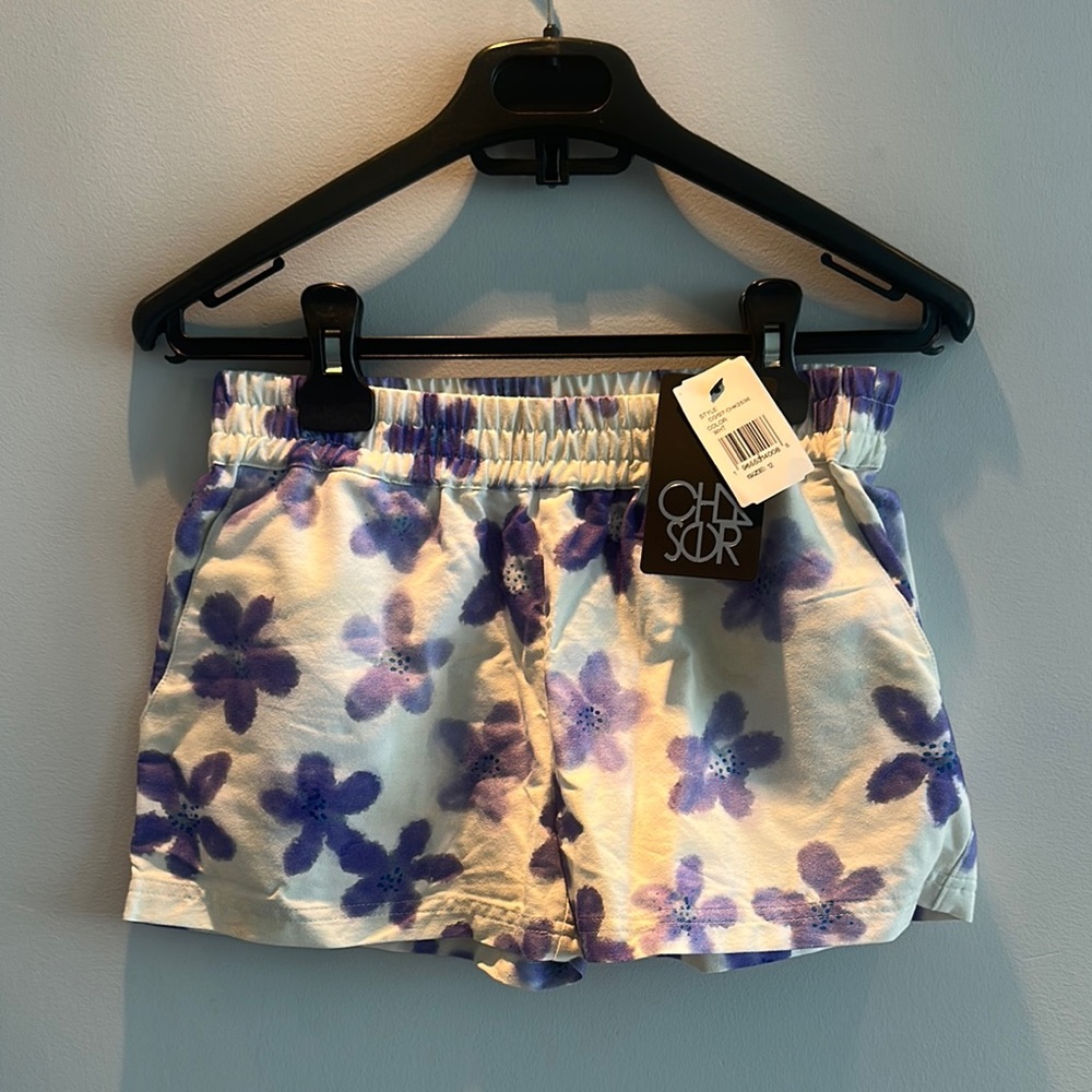 Chaser White / Purple Floral Shorts Size 12 NEW WITH TAGS